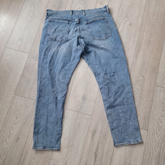 Gap Classic Blue Denim Jeans - Picture 2 of 3